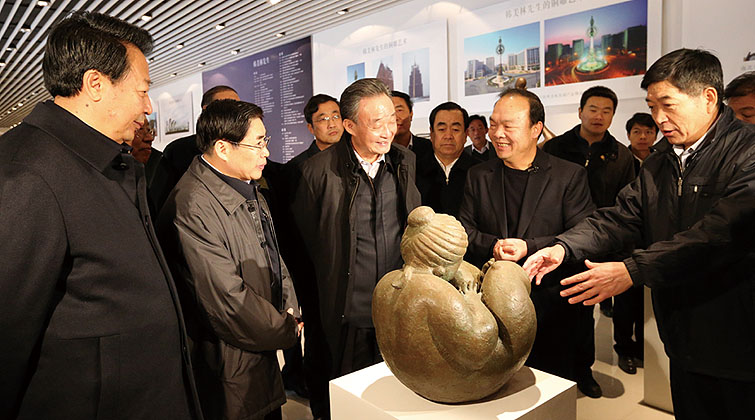 著名艺术家韩美林雕塑艺术馆